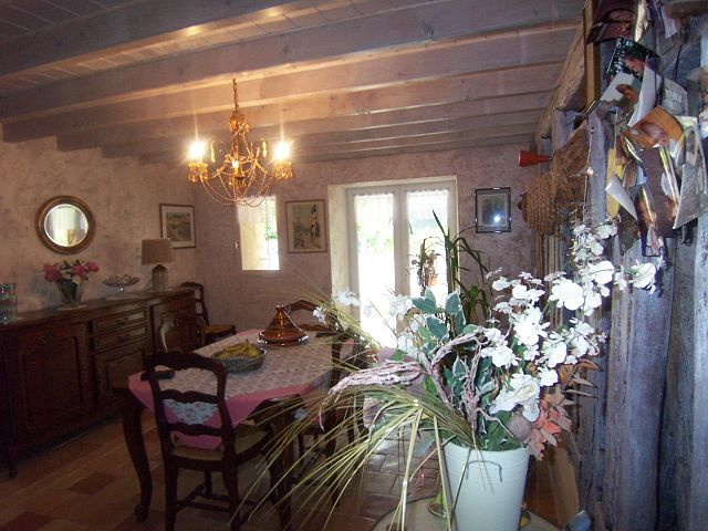 vente MAISON DE CAMPAGNE RESTAUREE AVEC PISCINE